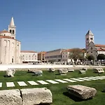 Lena Luxury Apartment *