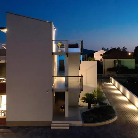 Apartament Lena Luxury *