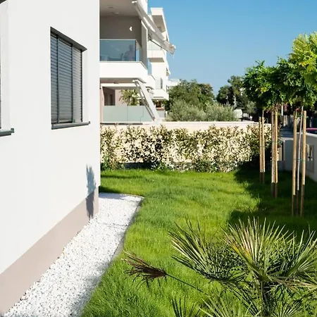 Lena Luxury Apartament *