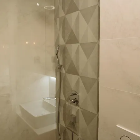 Lena Luxury Apartament *
