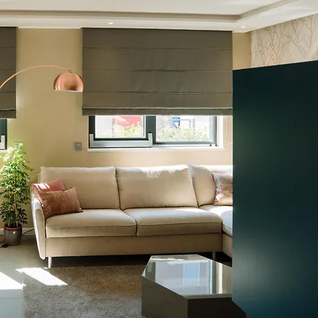 Lena Luxury شقة