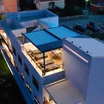 Lena Luxury زادار