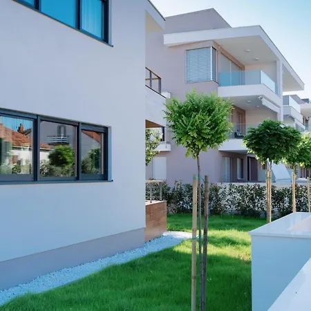 Lena Luxury Задар