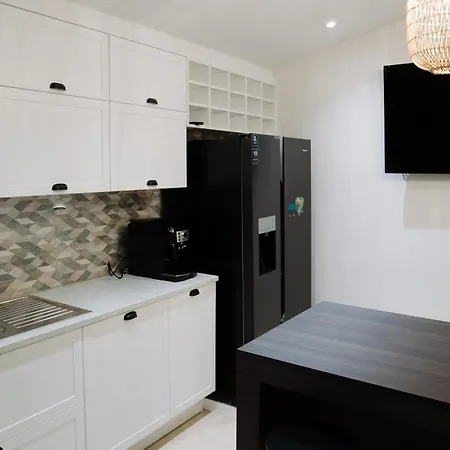 Lena Luxury Apartment *