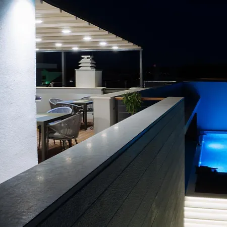 Апартаменти Lena Luxury Задар