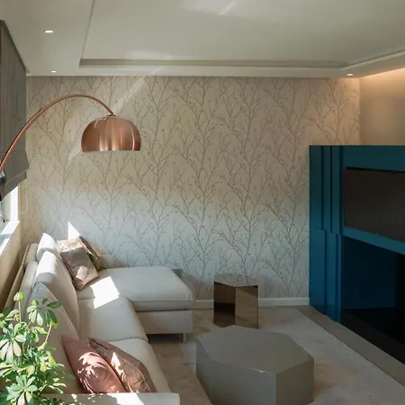 Lena Luxury Апартаменти *