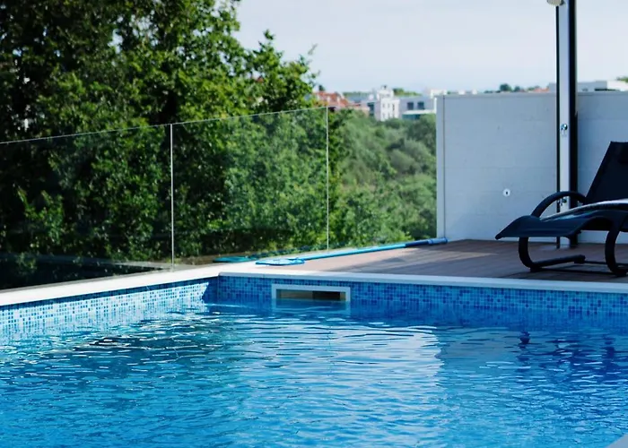 Lena Luxury Apartment *