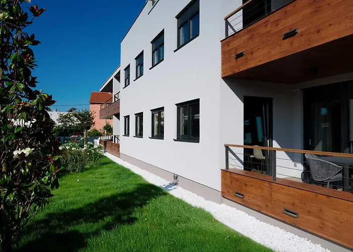 Lena Luxury Apartment *